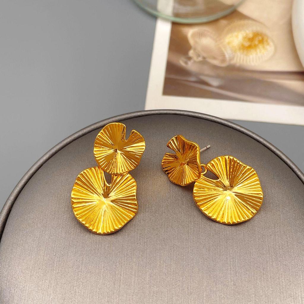 Retro Asymmetrische Lotusblatt-Ohrringe - Schlichter, vielseitiger und stilvoller Hängeschmuck