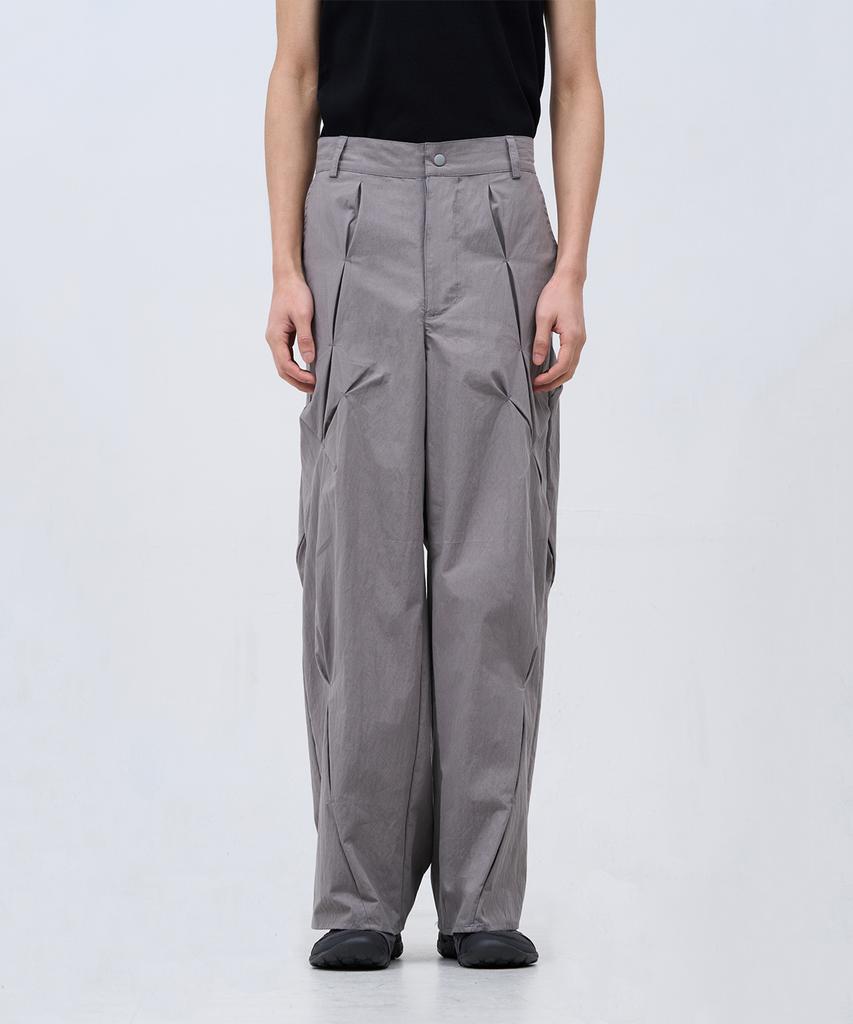 Kasakasa Pleated Curve Pants Gray