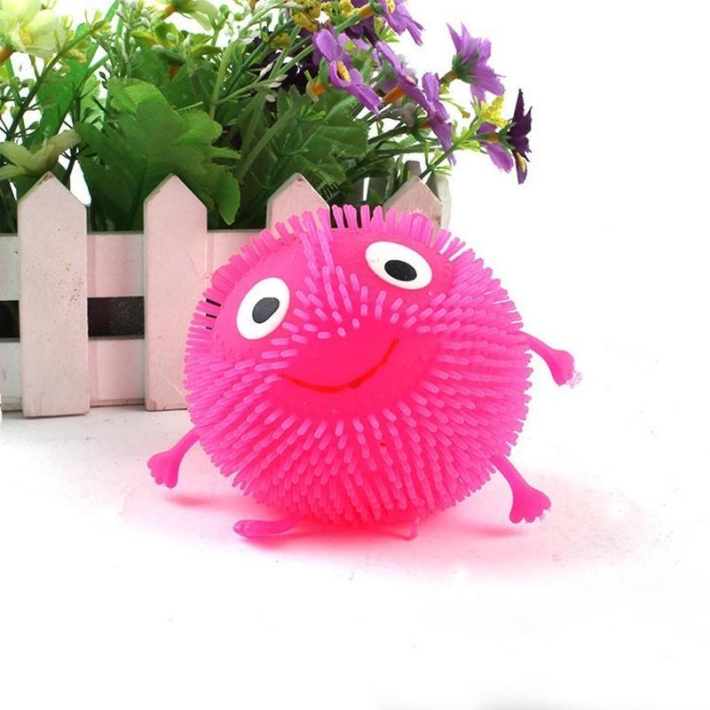 1PC Light Up Sounding Ball Flashing Bouncing Balls Hedgehog Ball (Color: Random)