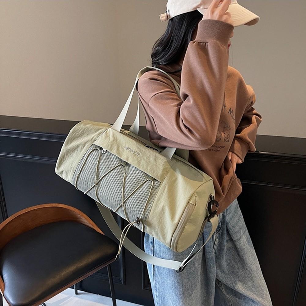 Waterproof Sports Fitness Handbag Korean Style Duffel Bag Travel Luggage Bag  Short-distance Travel