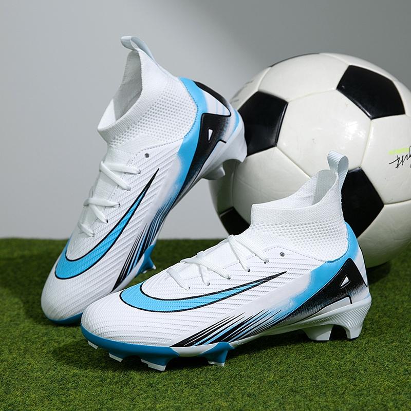 New Men Football Boots Unisex Outdoor Soccer Shoes Drop Shipping Breathable Ultralight Non-Slip Sports Shoes Training Sport