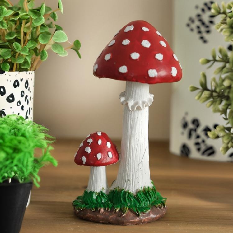 Outdoor Artificial Mushroom Resin Statue Ornament Garden Decors for Landscape Courtyard Kindergarten and Lawn Decoration