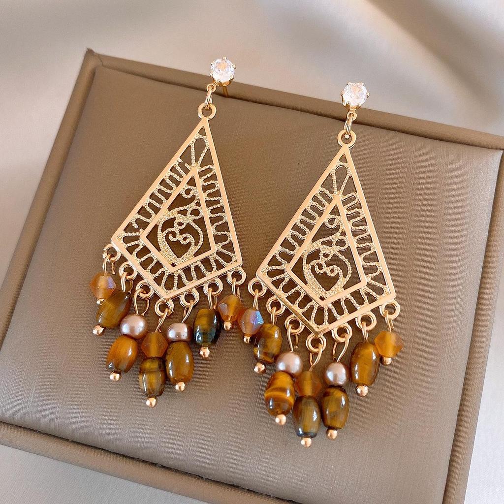 Silver Needle Tiger Eye Round Geometric Pendant Earrings - Retro Millard Style Studs with Unique Niche Design