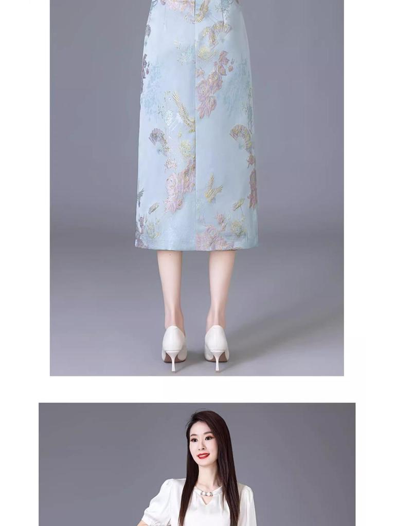 Spring 2025 Gold Silk Jacquard Midi Skirt: Chinese Style Bodycon for Women