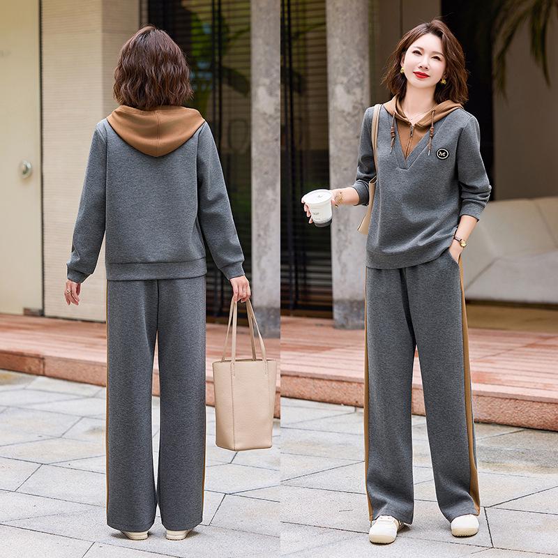 

Spring Tracksuit Set with Hat for Middle-Aged and Elderly Women, Hooded Jacket - Perfect for Spring and Autumn. XL серый