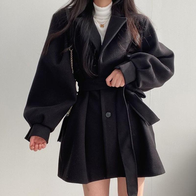 "Hepburn Style Women's Wool Coat: Korean Autumn/Winter, Strap Design, Suit Collar, Medium-Long"