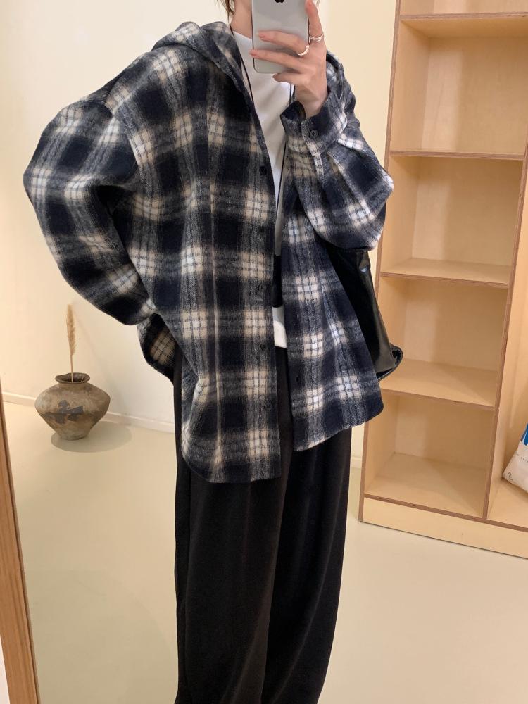 Trendy Loose Plaid Hooded Shirt Jacket for Women – Plus Size Long Sleeve Outerwear for Spring/Autumn