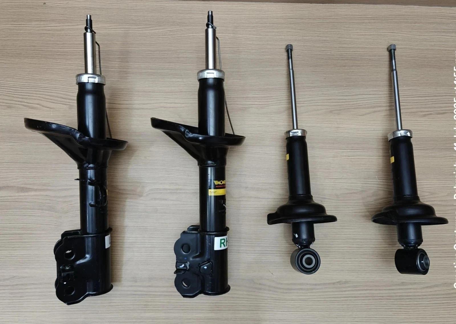 Передний и задний амортизатор Mahindra XUV 500 2.2L 2011-2015 Левый и правый