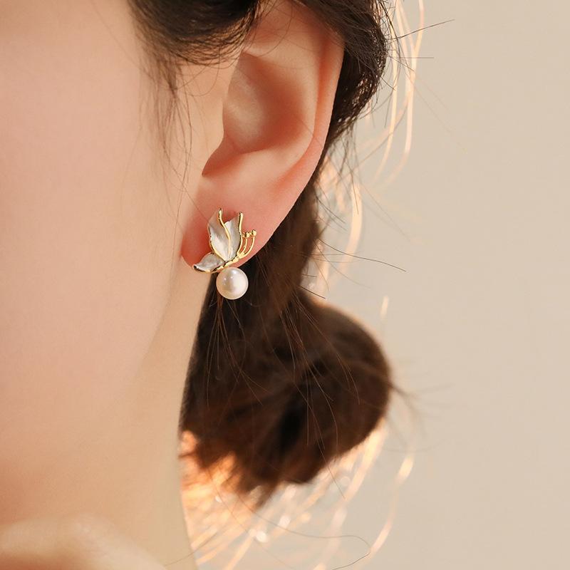 Freshwater Pearl Earrings Butterfly Enamel Design Gold Tone Hypoallergenic Elegant Fashion Jewelry Delicate Ear Studs for Women