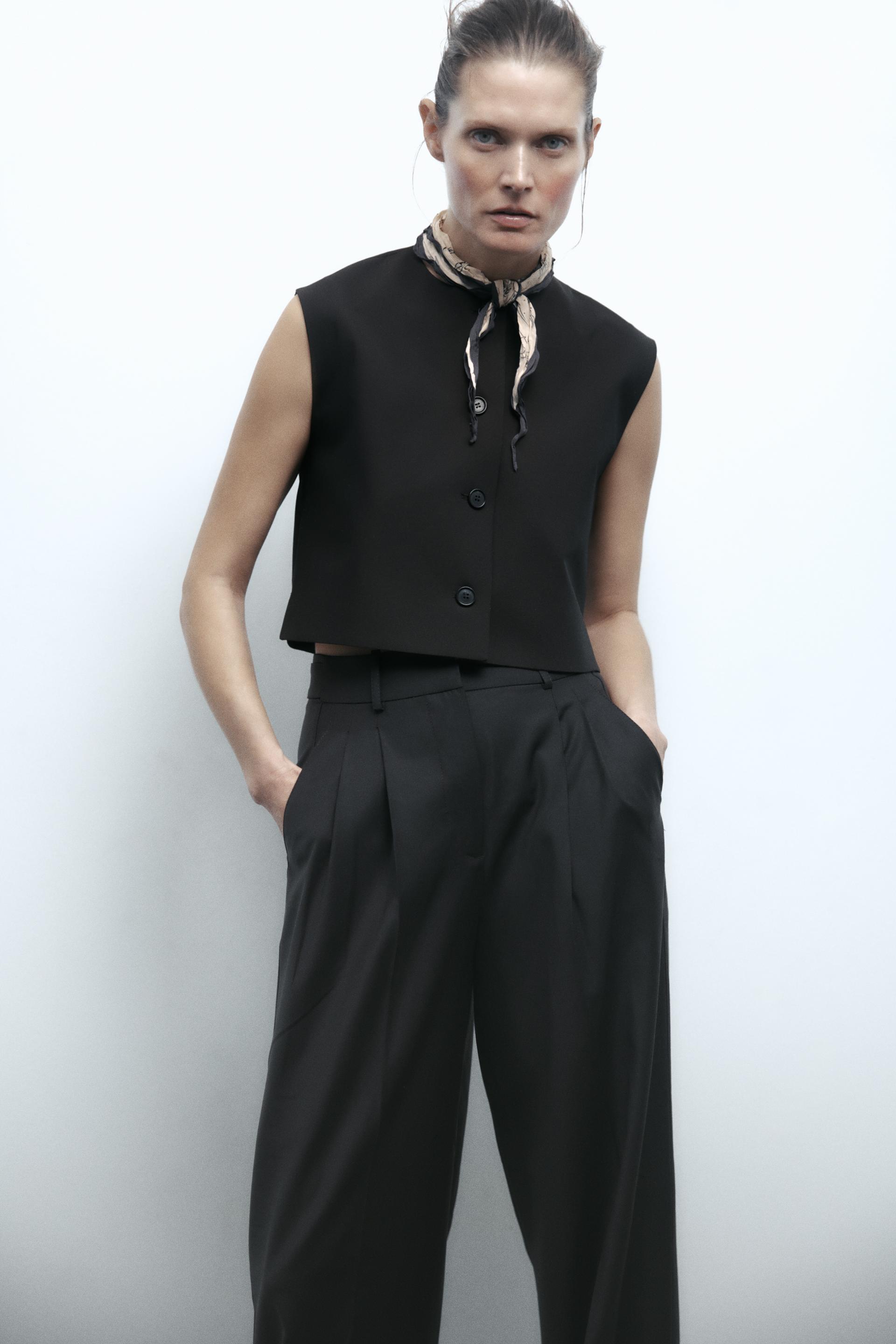 

БАНДАНА С ПРИНТОМ И МЯТОСТЬЮ