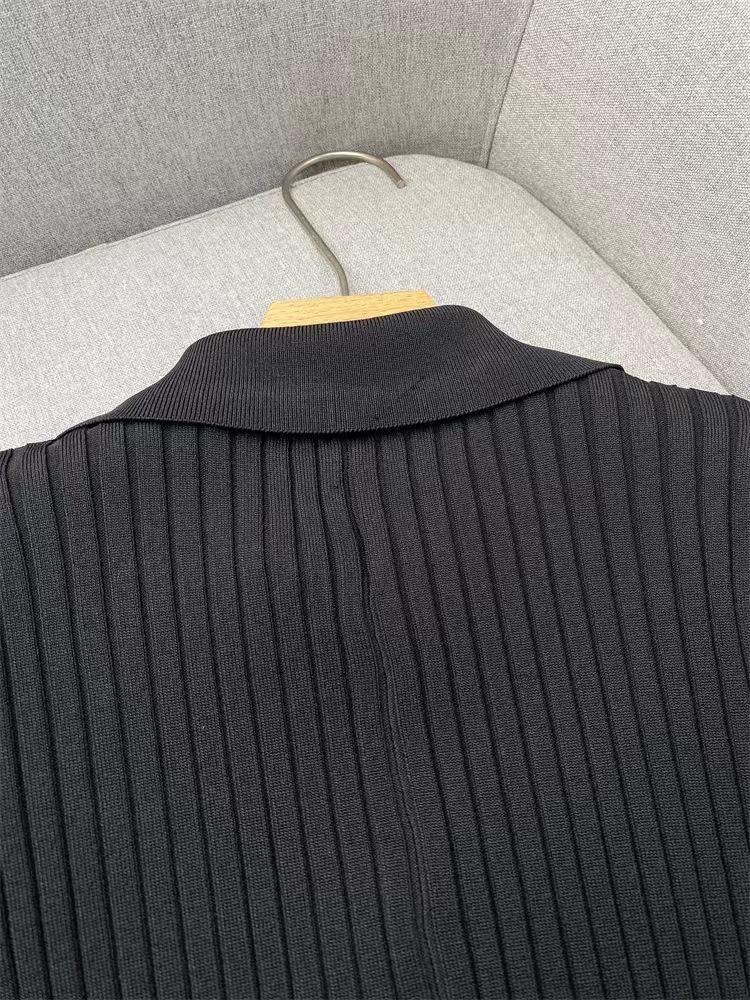 Elegant French-Style Short-Sleeve Knit Dress with Lapel & Waist Detailing, Summer 2024