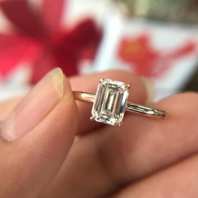 

Classic Design Inlaid Square White Diamond Rings For Women Adjustable Simple And Exquisite Engagement Wedding Jewelry resizable