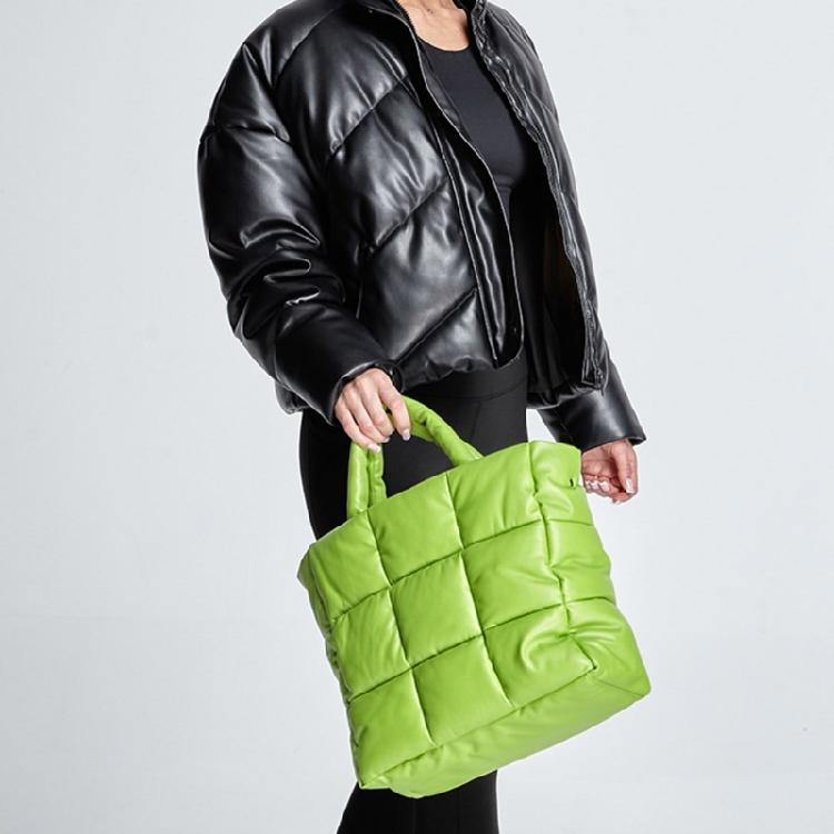 Quilted Handbag with Zip Closure Trendy and Roomy Shopper Bag for Women Girls