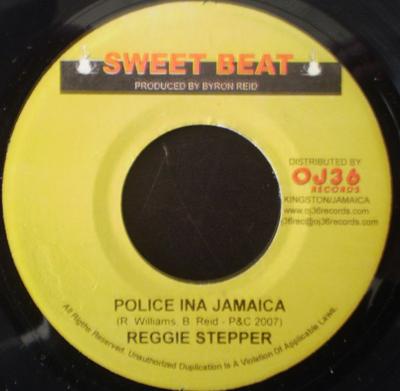 7-Zoll Schallplatte REGGIE STEPPER - Police Ina Jamaica KEINE Süßer Beat 2007 Jamaika Reggae, Ska & Dub Gebraucht