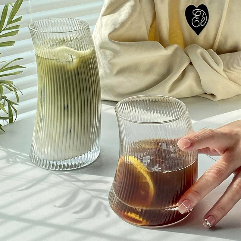 350ml/480ml Modischer Halbmond-Stil Glasbecher Geripptes Klares Glas Milch Wasser Saft Kaffee Tee Tassen Cocktail Biergläser