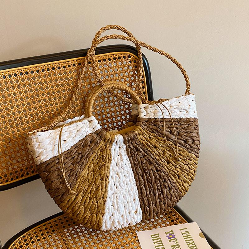 Summer new contrasting color rainbow straw bag portable shoulder oblique span women's bag