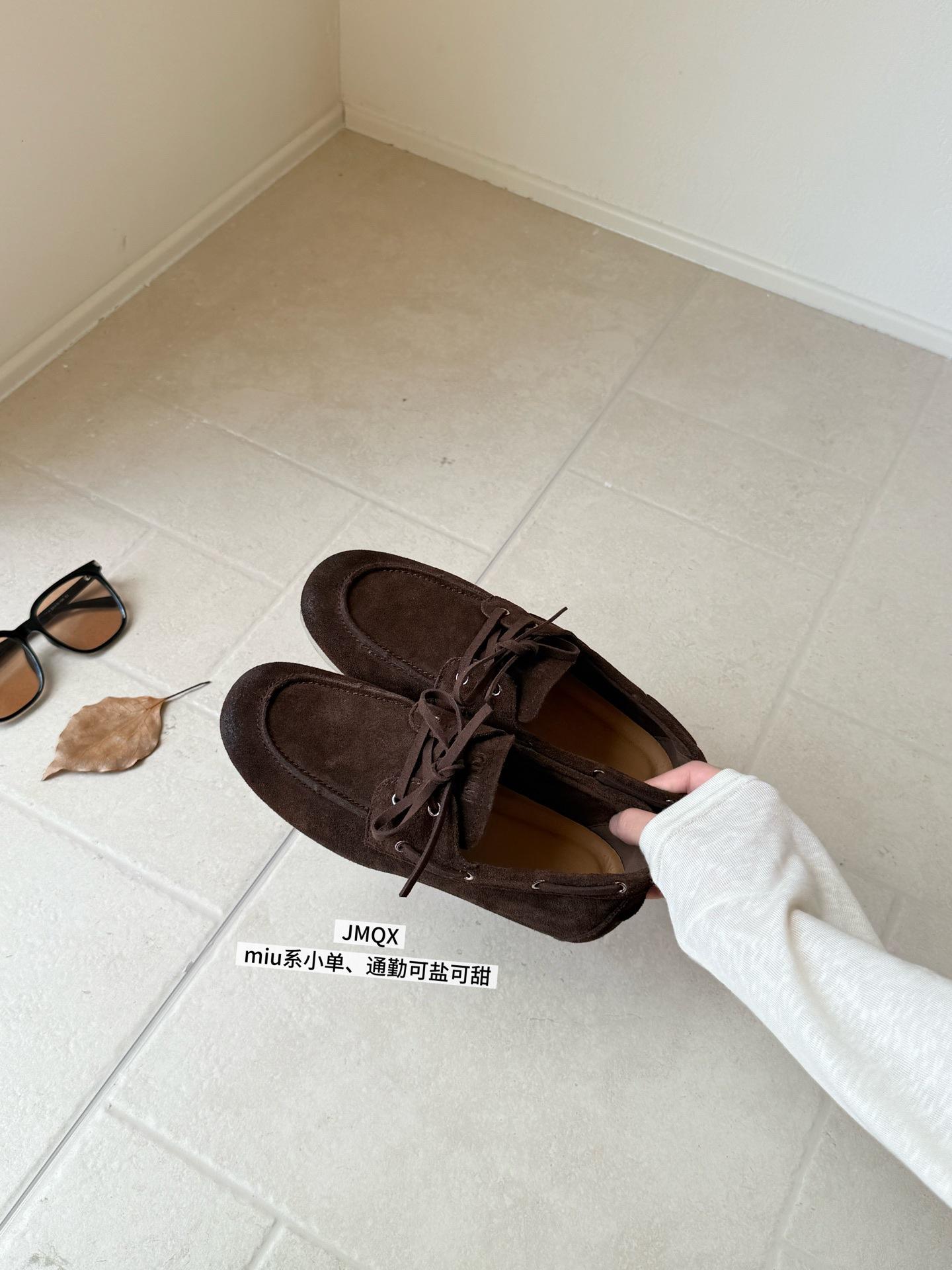 

Ретро мокасины из коровьей кожи на мягкой подошве женские 2025 весна новая кожаные лоферы на одной педали с юбкой на плоской подошве одинарная обувь 39 кофейный