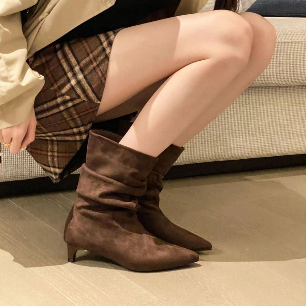 2025 Autumn New Pointed Pleated Low Tube Thin Fashion Martin Chelsea Women's Short Boots