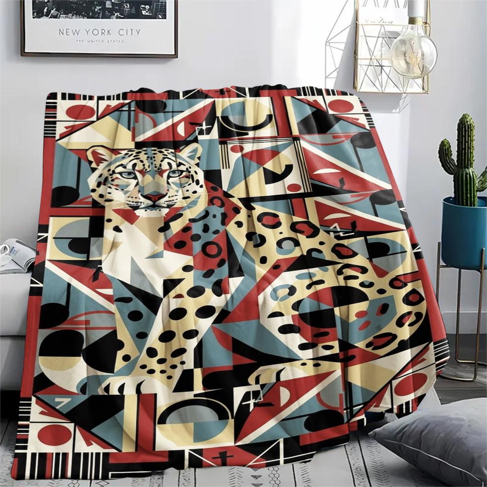 Snow Leopard Animal Print Flannel Blanket, High quality Comfortable for All Seasons, Home Decor, Warmth and Comfort, Perfect for Christmas Gifts126