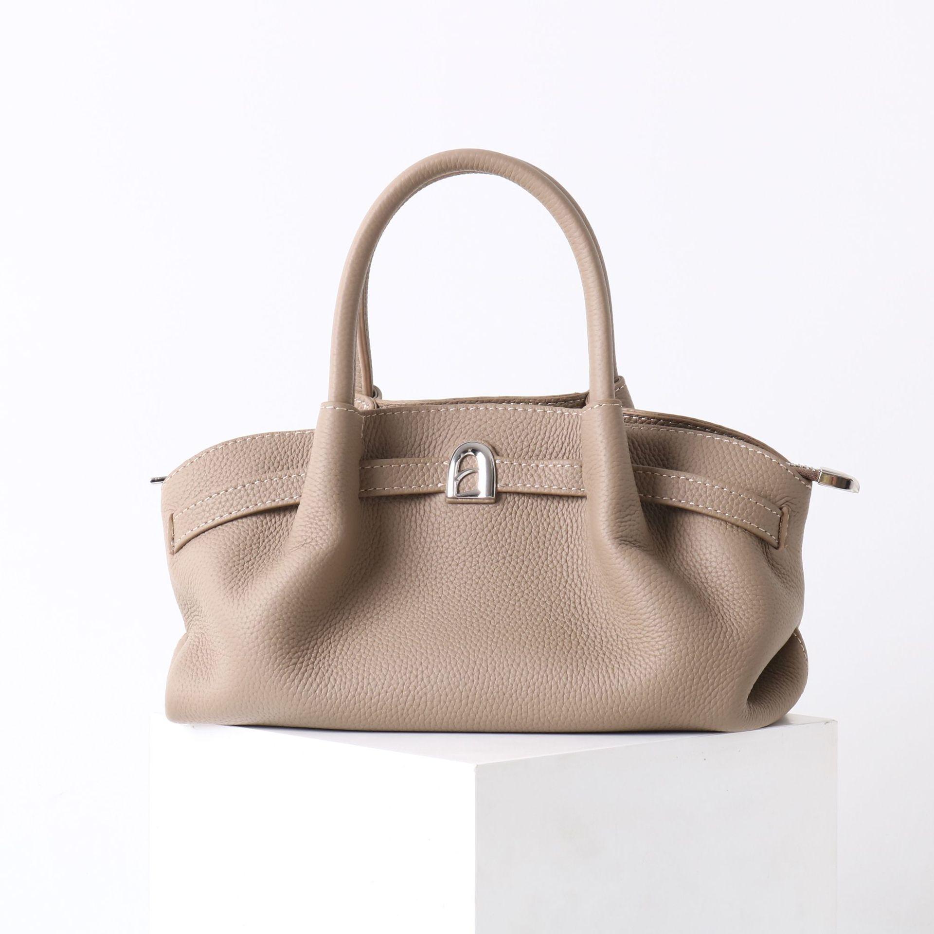 

2025 New Top Layer Cowhide Handbag Vegetable Basket Bag High-quality Simple Excellent Crossbody Women s Versatile Casual Commuting 24cm абрикосовий