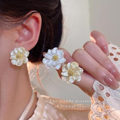 Französischer Stil Kamelie Damenohrringe - Frühling/Sommer 2025 Trend: Elegant, Vielseitig, Super Feenhaftes Design