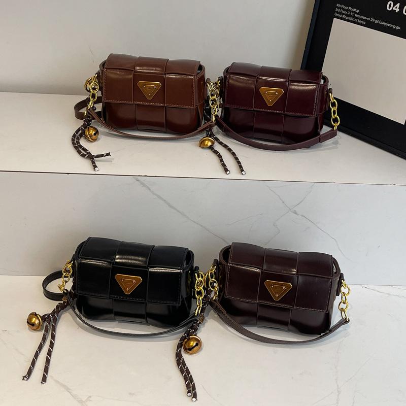 Fashion Underarm Bag Women's 2025 New Trendy Woven Small Square Bag Niche Design Casual Shoulder Bag