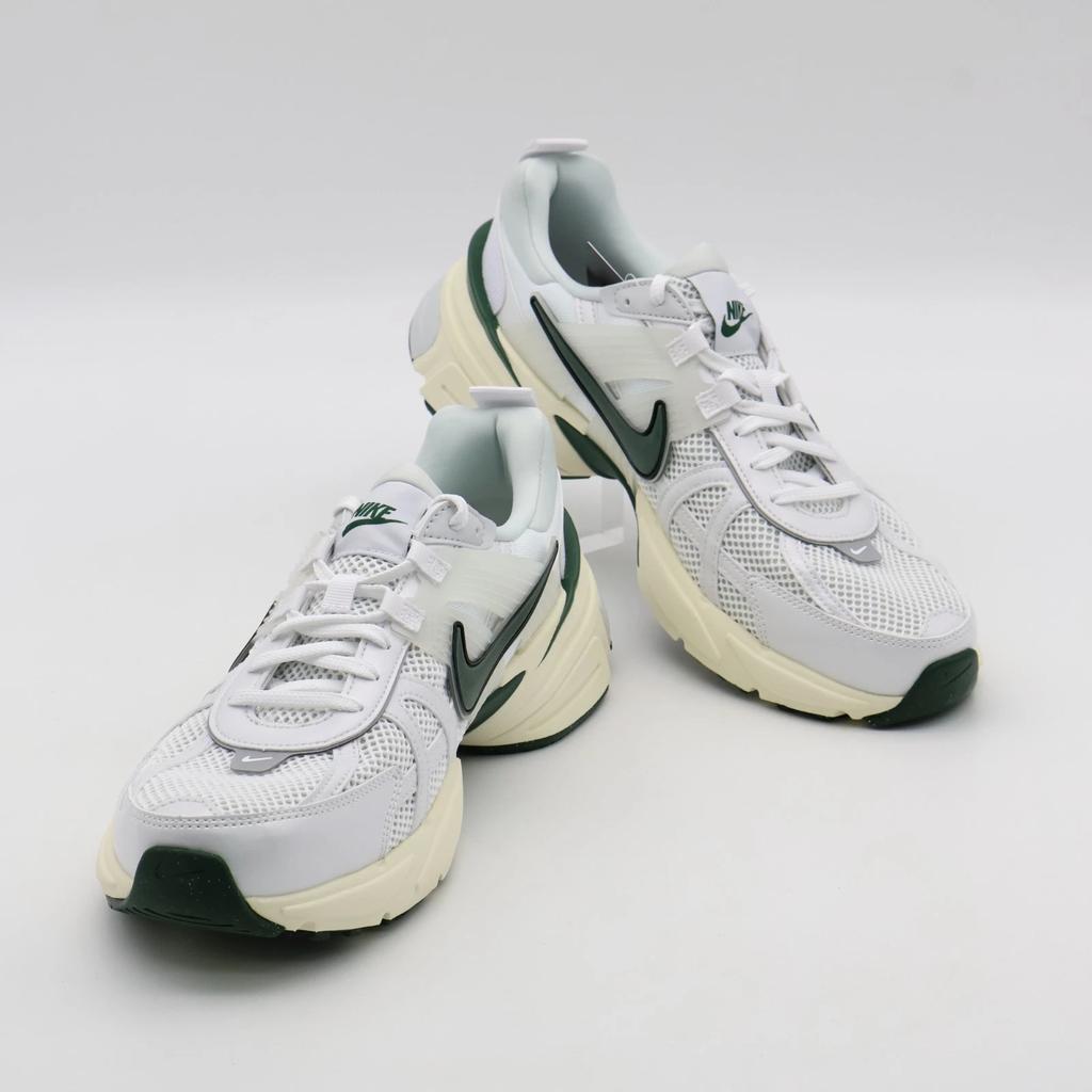 FD0736-101 Nike V2K Run Weiß Platin-Tönung (Damen)
