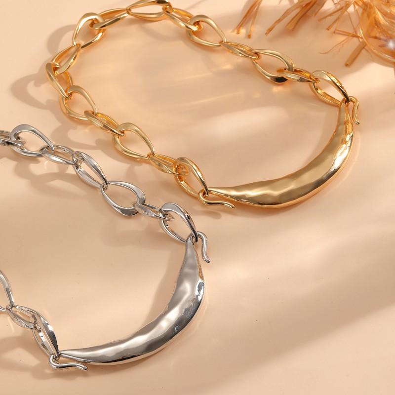 Minimalist Zinc Alloy Pendant Necklace With Chunky Chain Women Geometric Design Layering Style Gold