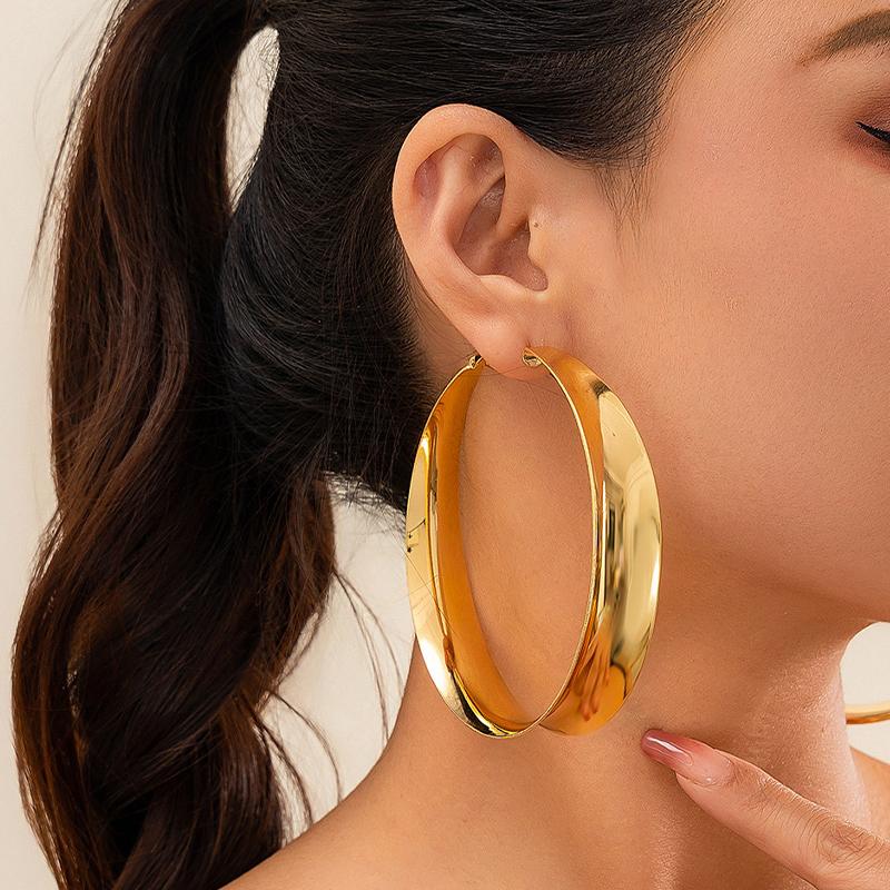 1Pcs Women Fashion Circle Shape Ear Rings Ladies Jewelry Gifts Festival  Exaggerated Big Hollow Out Round Hoop Earrings