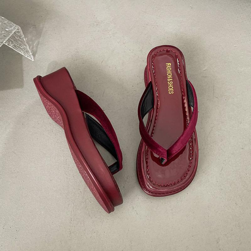 

Вьетнамки с толстой подошвой, женская обувь, верхняя одежда 2025 года, летний корейский стиль, однотонные, плоский каблук, пляжные сандалии с клипсой на носке, тапочки 39 вино красного