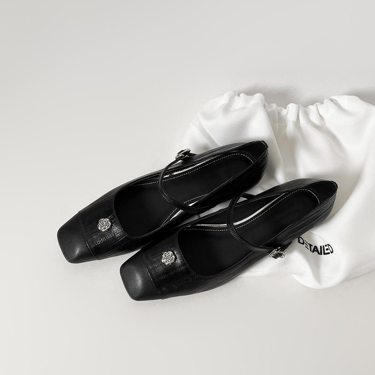 

Версия из мягкой кожи~ Корейская версия, элегантный темперамент, маленький аромат, камелия с легким ртом, туфли Мэри Джейн с квадратным носком, одинарное слово с одинарным с 35 чёрный