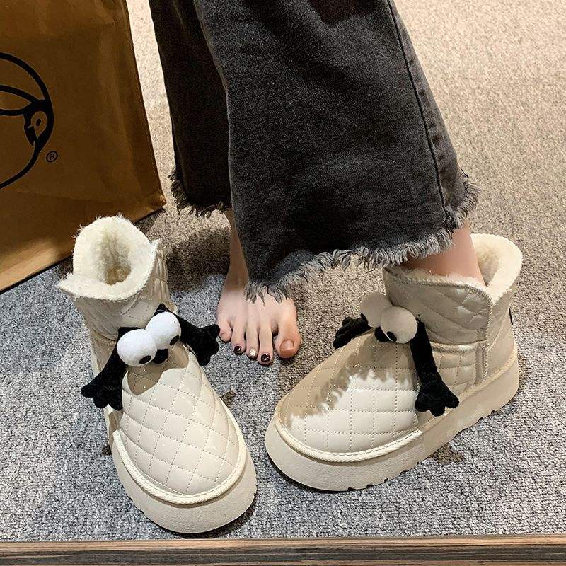 Cute cartoon warm thickened velvet snow boots women's winter new Korean version versatile thick-soled muffin short boots