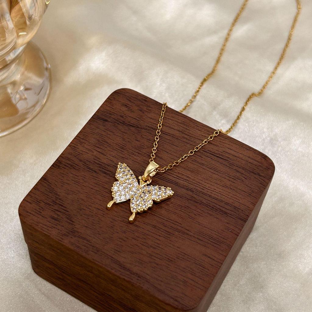 Women's Butterfly Titanium Necklace: Micro-Inlaid Diamonds, Exquisite Luxury, Non-Fading Design