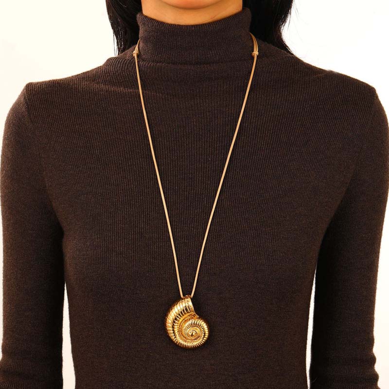 Exaggerated Metal Big Starfish Pendant Necklace for Women Punk Hip Hop Handmade Long Sweater Chain Necklaces Jewelry Accessories