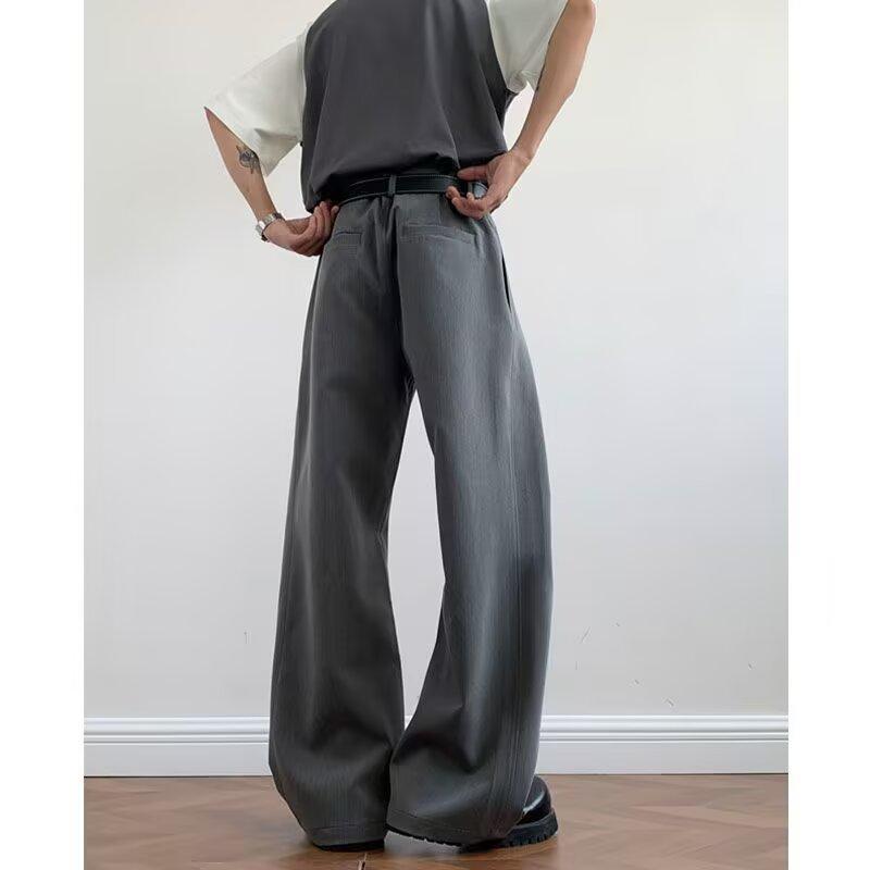 Gray High-end Suit Pants Are Popular for Men To Wear In Autumn. Suit Pants Are Loose Straight Wide-leg Drape Casual Pants.