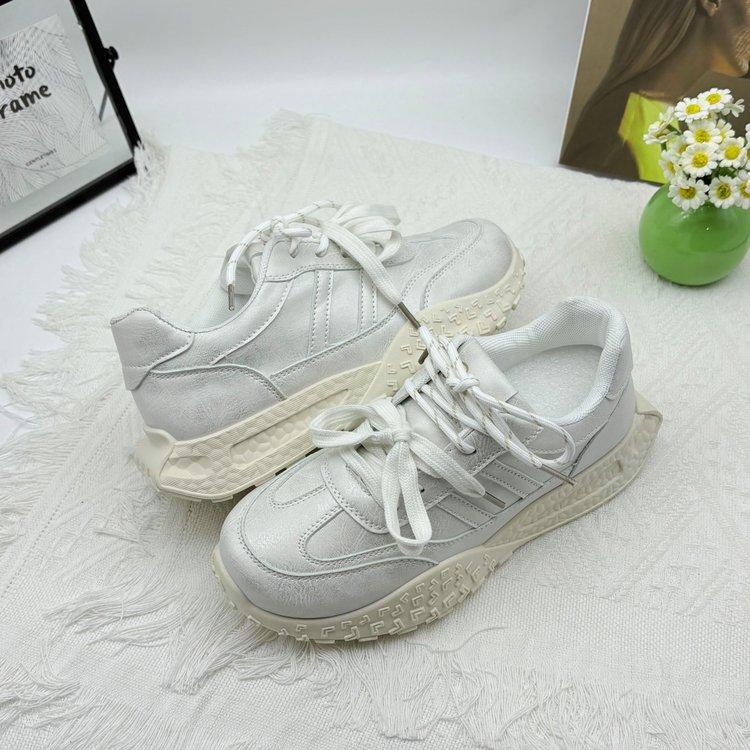 Inner height-increasing little white shoes for women and small men 2025 spring retro polished thick-soled versatile Agam training sports shoes
