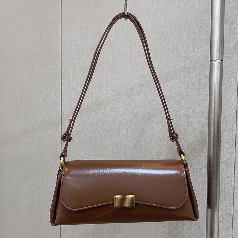 Bag women's niche design retro baguette armpit bag high-end new trendy red crossbody shoulder leather women's bag