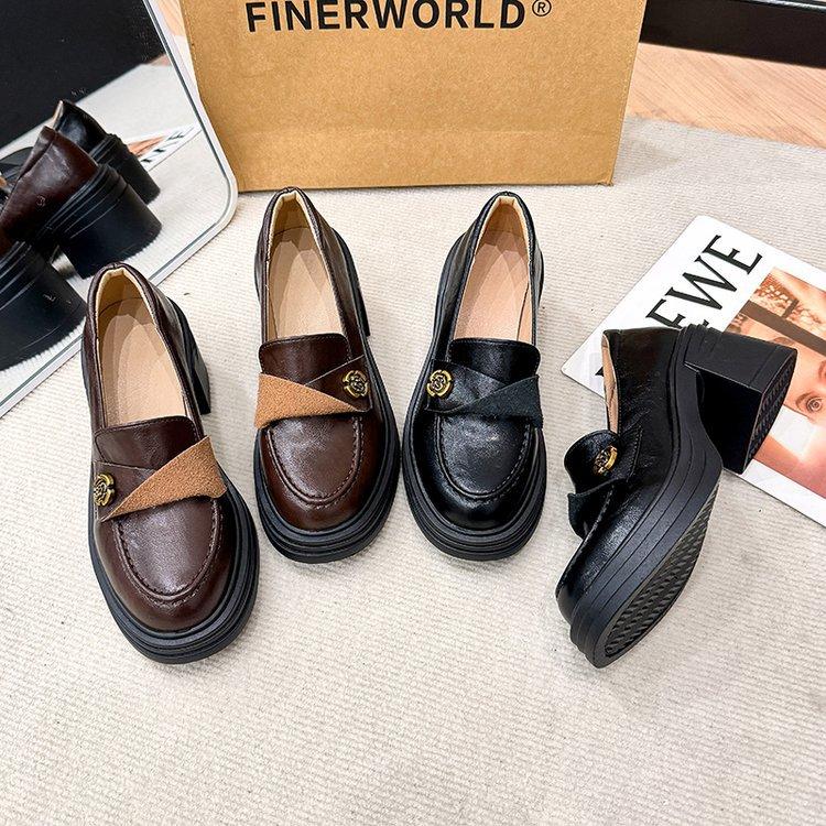 

Black platform high-heeled single shoes women s autumn loafers fashion one-pedal waterproof table thick-heeled small leather shoes women 39 коричневый