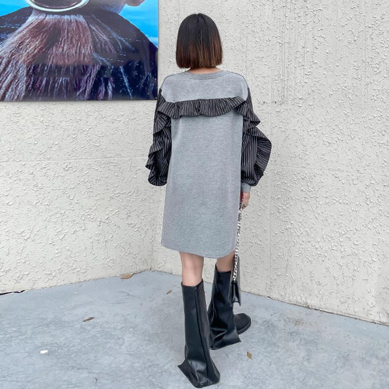 Xitao Codzienna Damska Sukienka Swetrowa Jesień Nowa Koreańska Patchworkowy Wzór w Paski O-Neck Luźna Mini Prostota Moda WMD3617