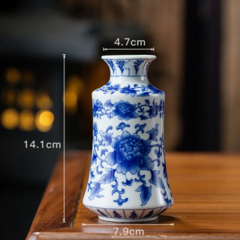 Antique Blue and White Chinese Porcelain Vase - European & American Handicraft for Flower Arrangements