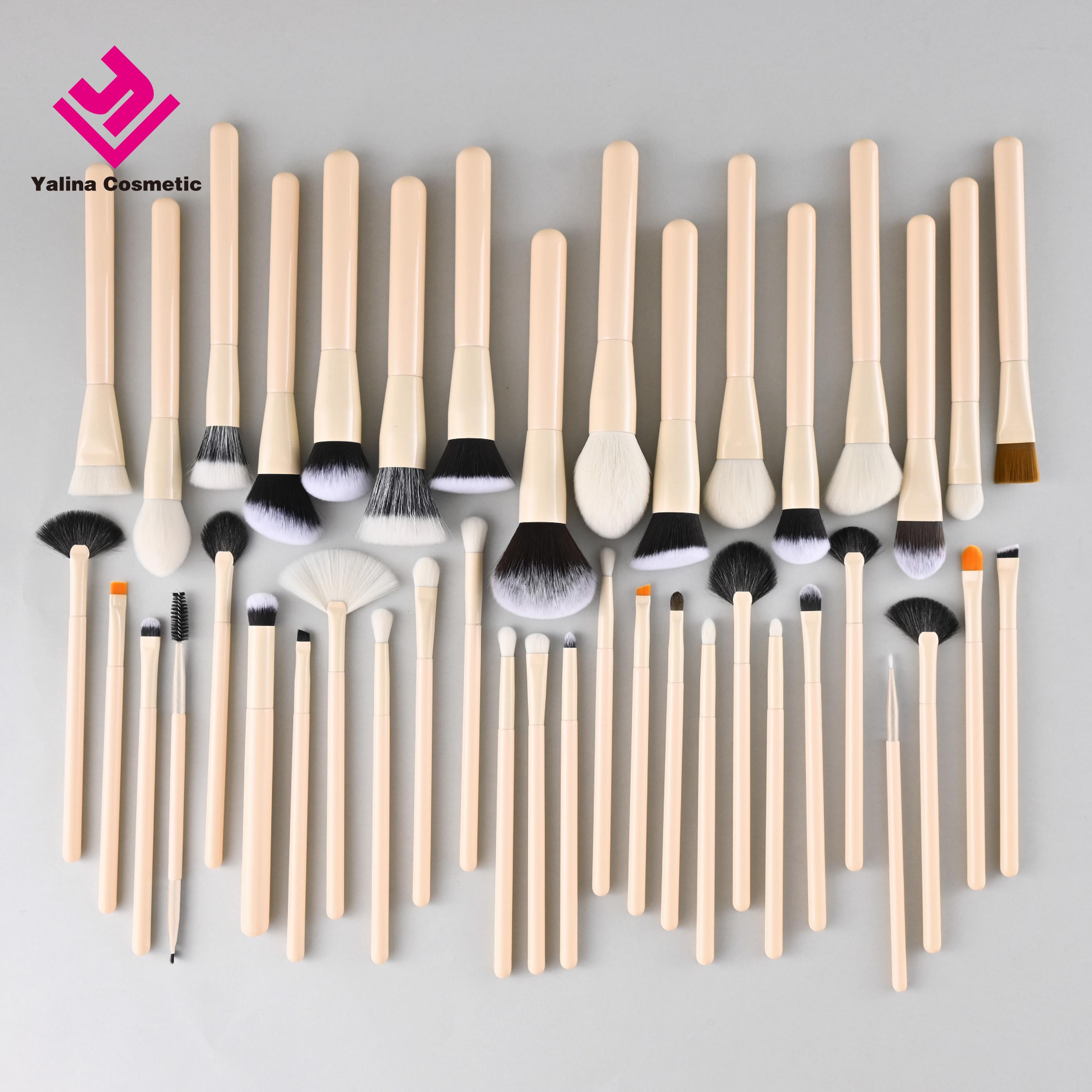Custom Logo Professional Makeup Brush Set 42pcs Vegan Synthetic Soft Luxury Private Label Makeup Brush Sets regular size