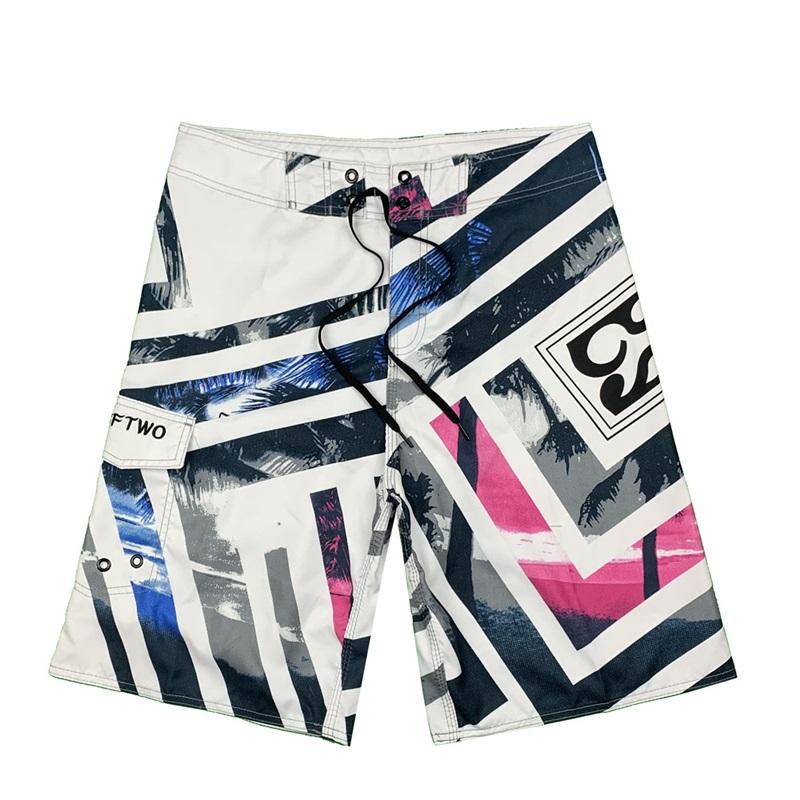 Fitness Sport Übergröße Hose Herren Fünf-Punkt Pfirsichleder Fleece Surfen Schnelltrocknend Coole Farbe Strandhose