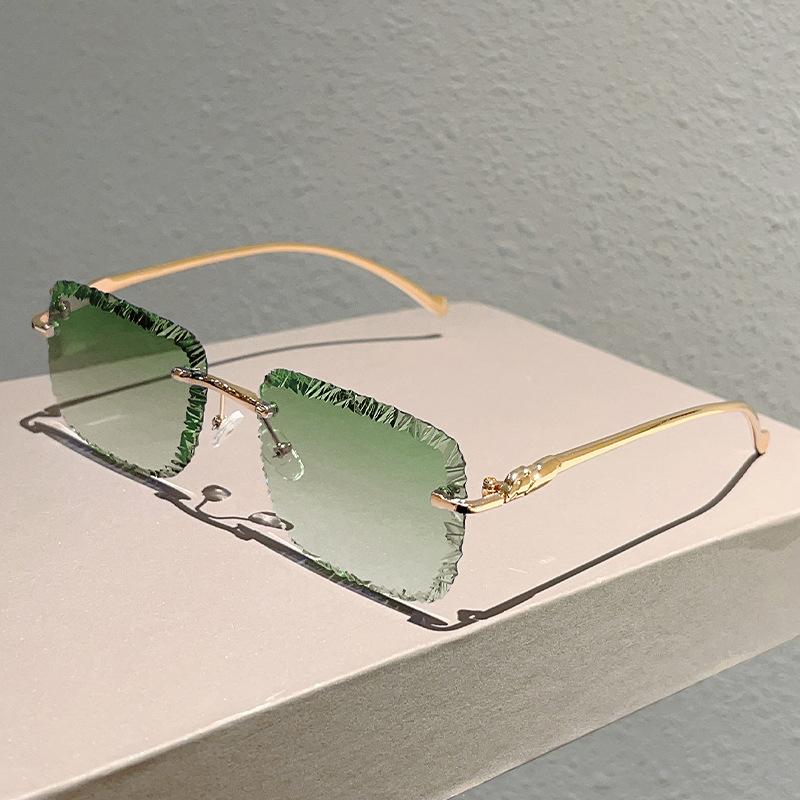 Rimless Square Sunglasses Men Women Fashion Gradient Lens Trendy Style Sun Glasses for Outdoor Driving Holiday