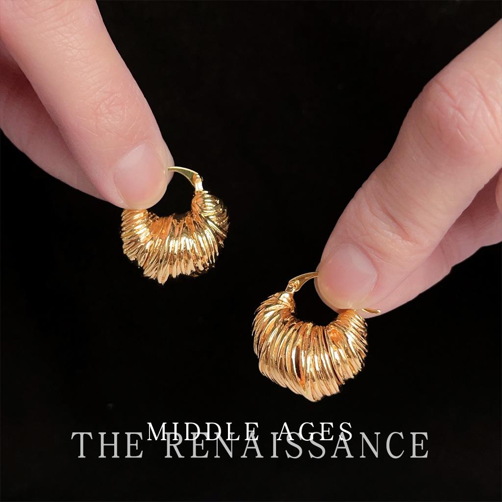 Средневековая сумка-круассан личность креативные забавные серьги-гвоздики нишевый дизайн литературные серьги