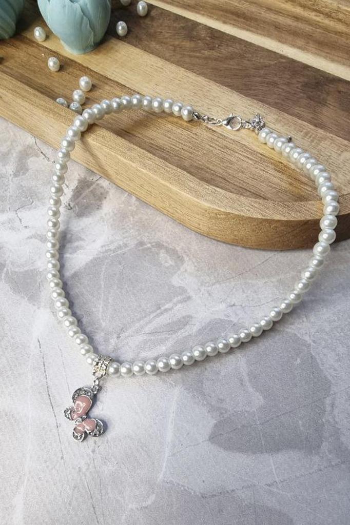 Zarter Perlenchoker mit Emaille-Schmetterlingsanhänger