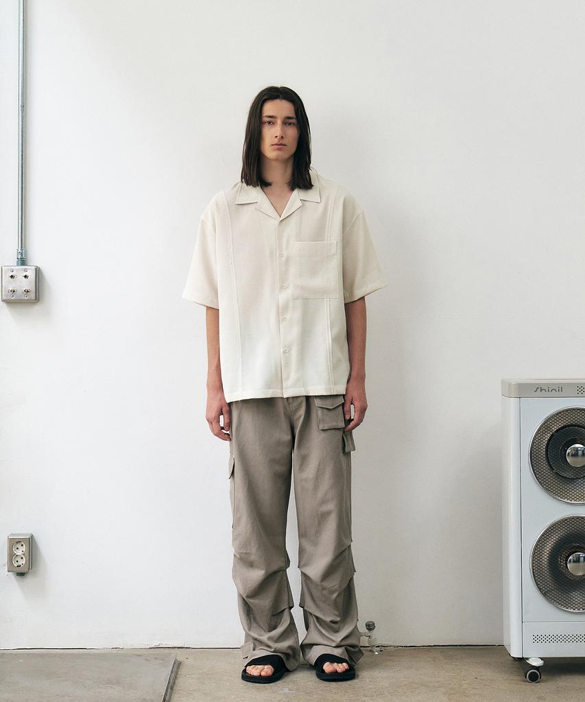 INSILENCE Multi-Pocket Pintuck Pants Tan Grey