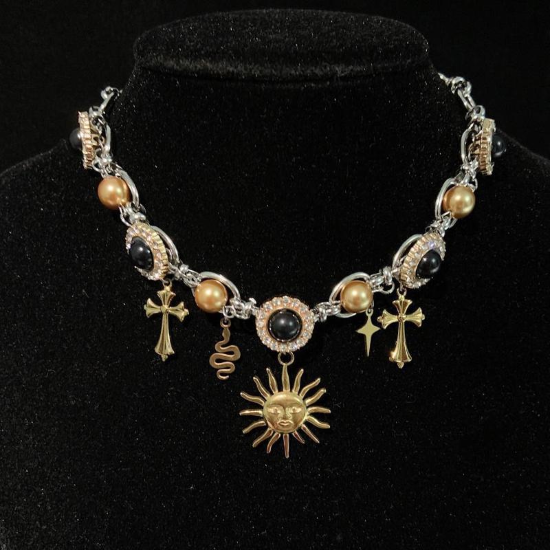 Luxury Vintage Chain Imitation Pearl Chain Necklace For Women Punk Cross Pendant Choker