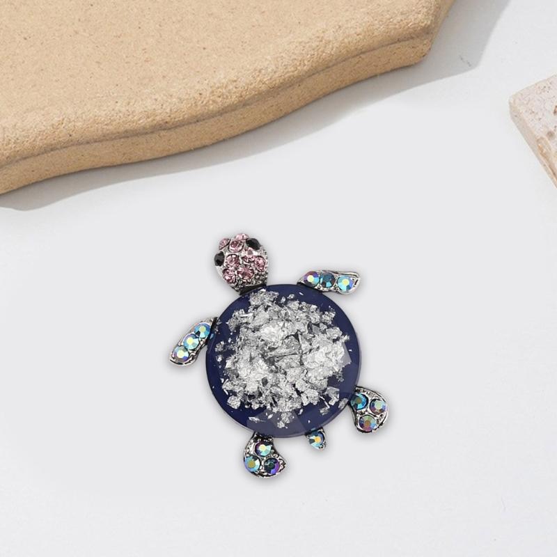 Elegant Christmas Crystal Butterfly Brooch For Women Party Dress Accessories Sparkling Lapel Pin Jewelry Gift