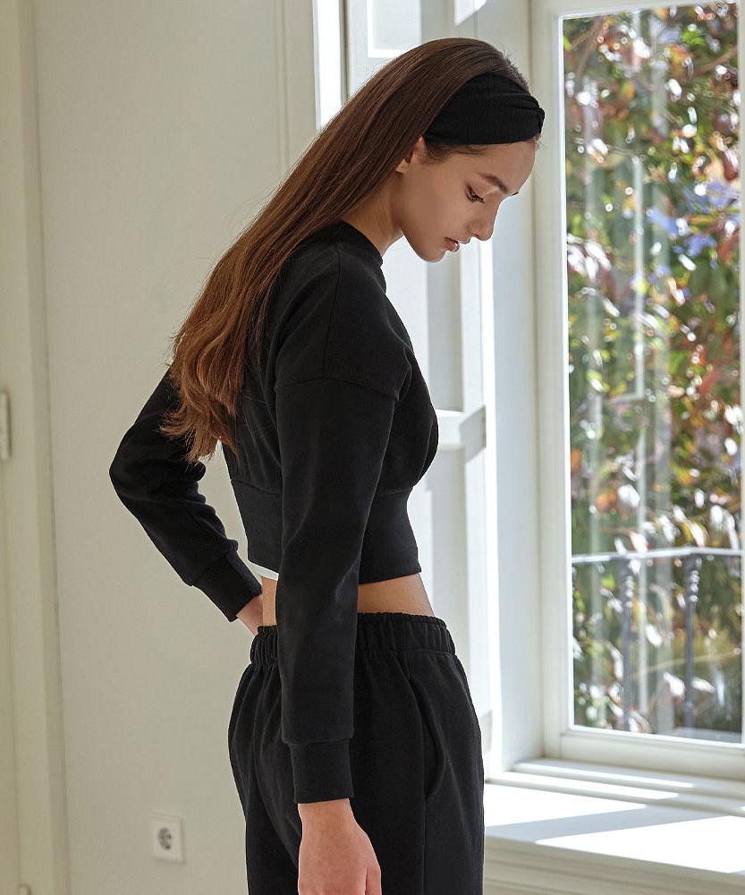 Debiweeo Pintuck Crop Sweatshirt Devi-T0120-Black