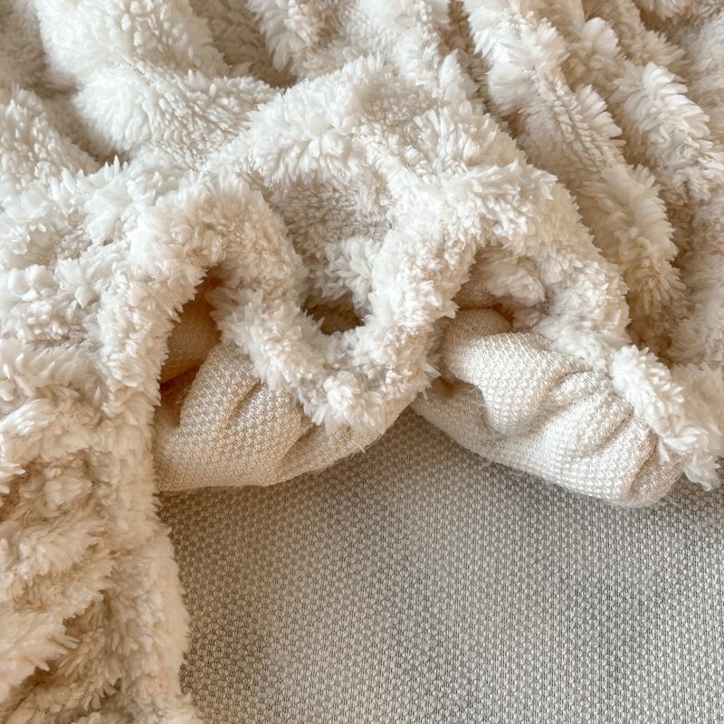 2026 Autumn and Winter Furry Bedsheet Cover, Coral Velvet Fitted Sheet, Thickened and Flannel Mattress Protective Cover
